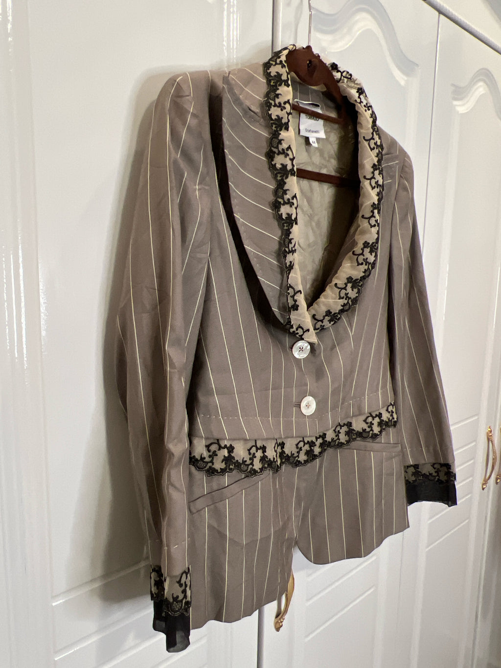 Tomaso Stefanelli Italian Designer Blazer | Size IT 44 / US 10 | Elegant Pinstripe Jacket with Lace Details